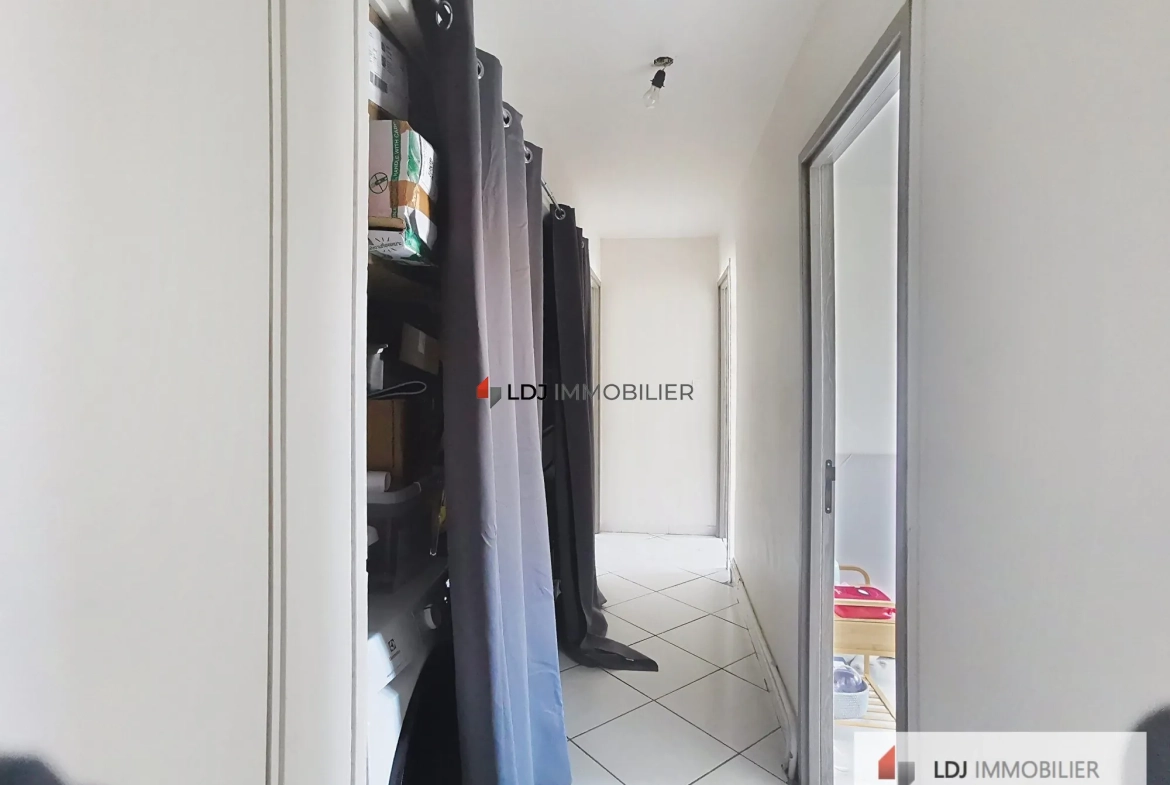 Appartement T3/4 à vendre à Perpignan avec terrasse et proximité commodités 