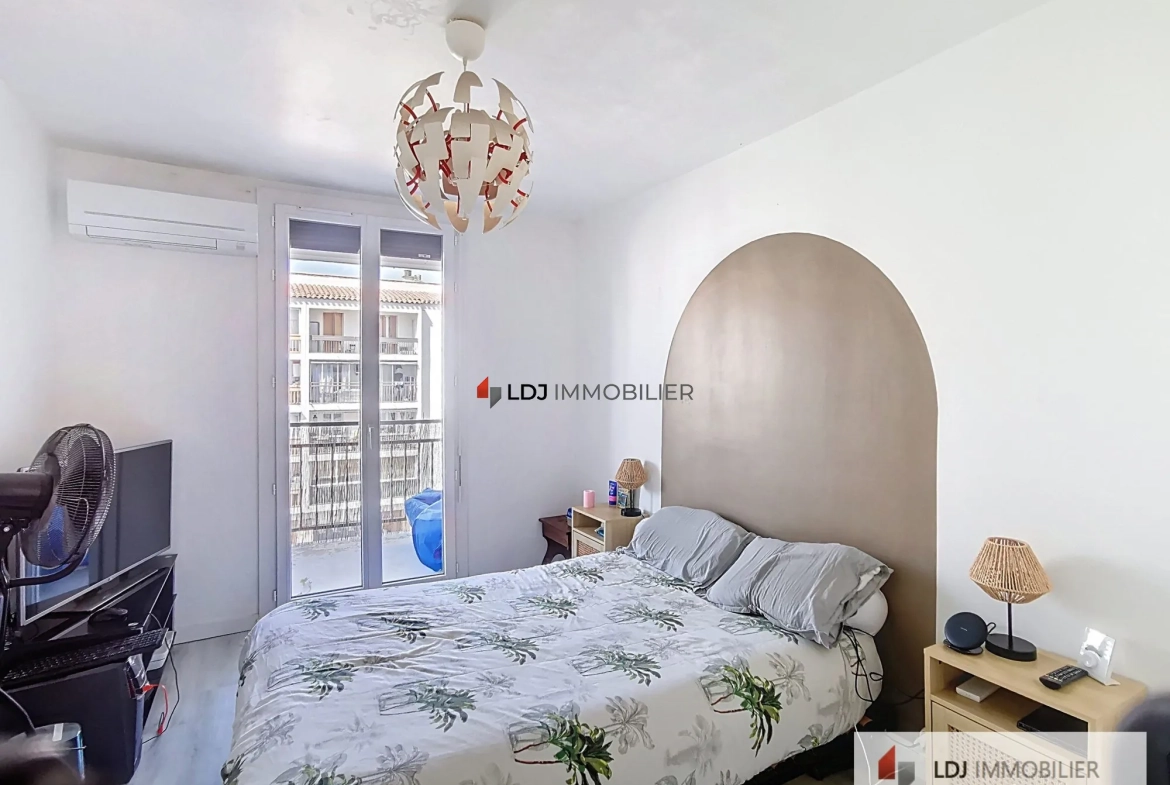 Appartement T3/4 à vendre à Perpignan avec terrasse et proximité commodités 