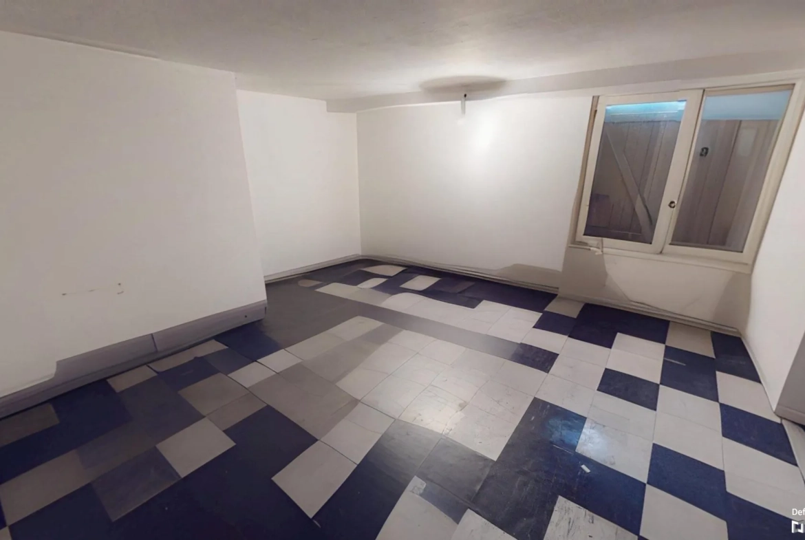 Charmante maison à vendre à Escrennes, 4 chambres, terrain arboré, à rénover 