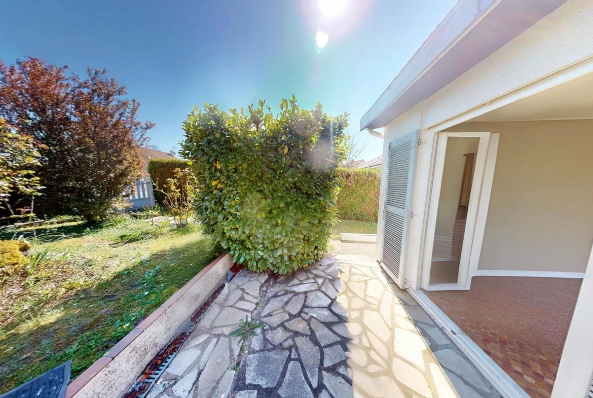 Charmante maison à vendre à Escrennes, 4 chambres, terrain arboré, à rénover 