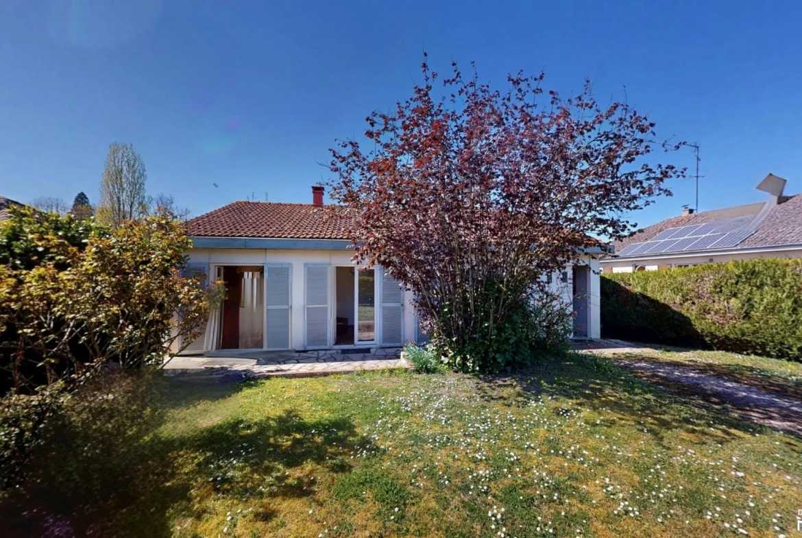 Charmante maison à vendre à Escrennes, 4 chambres, terrain arboré, à rénover 