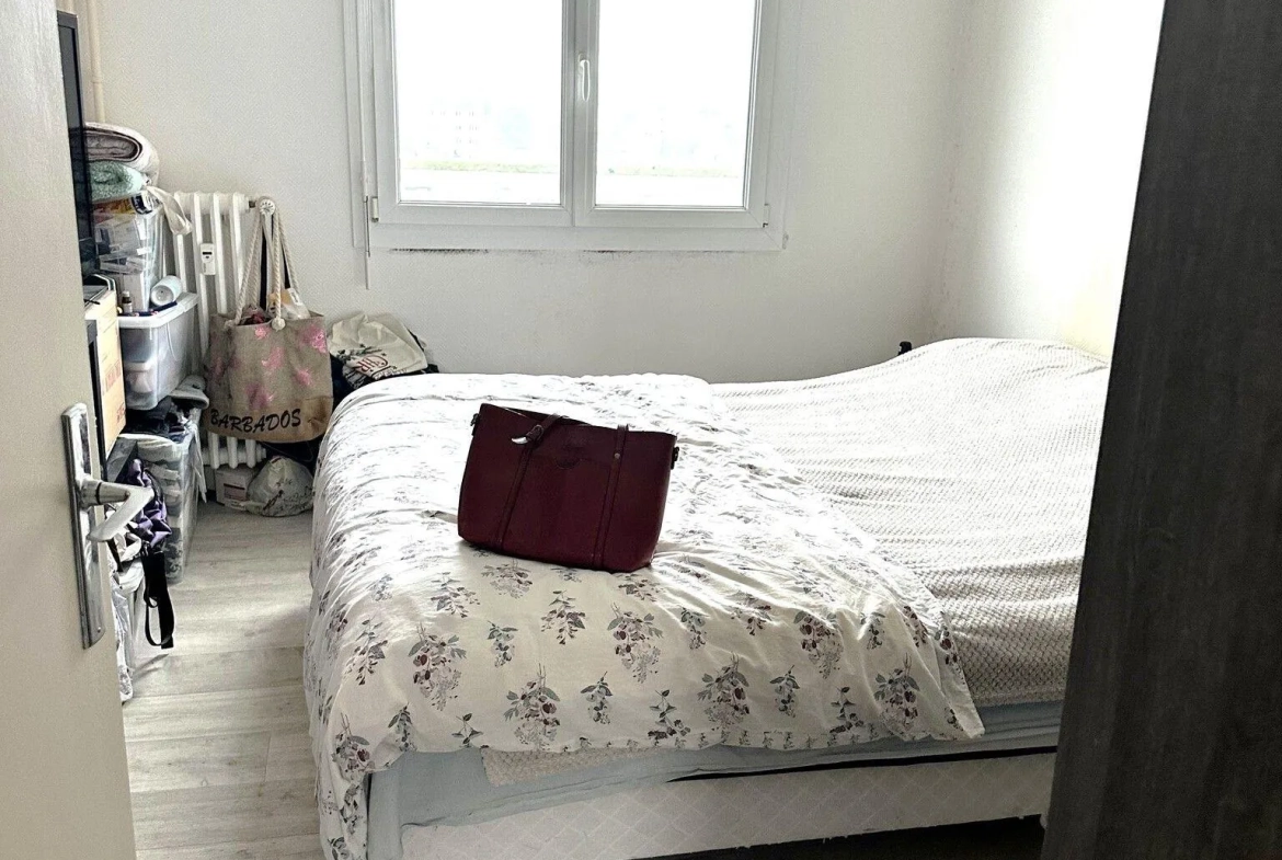 Appartement T4 lumineux de 65 m² à Rennes proche métro et centre-ville 