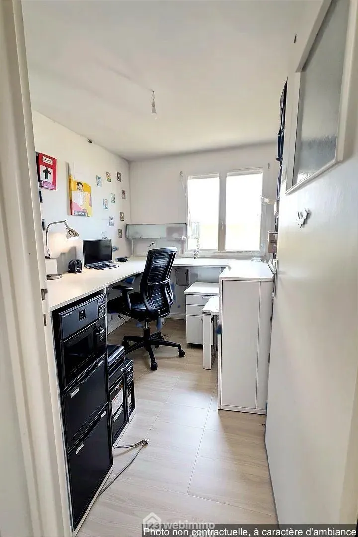 Appartement T4 lumineux de 65 m² à Rennes proche métro et centre-ville 