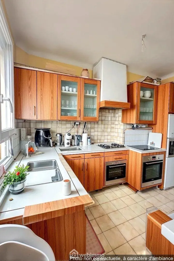 Appartement T4 lumineux de 65 m² à Rennes proche métro et centre-ville 