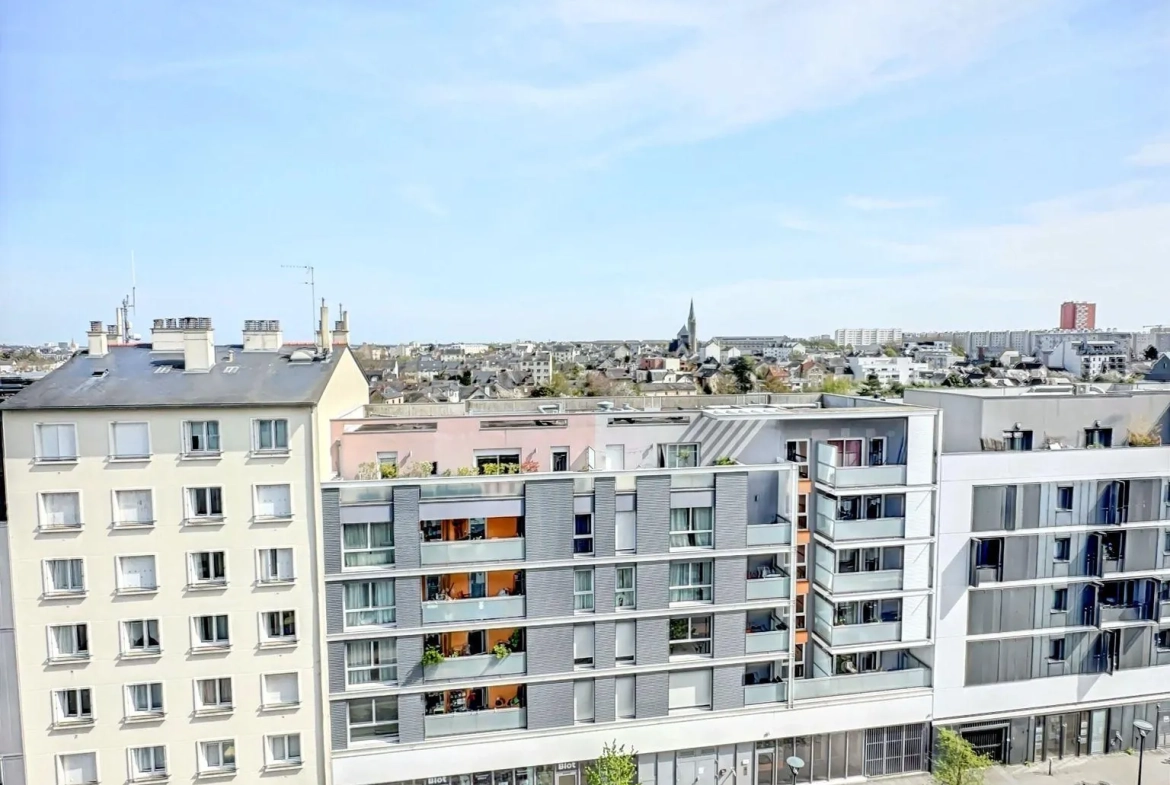 Appartement T4 lumineux de 65 m² à Rennes proche métro et centre-ville 