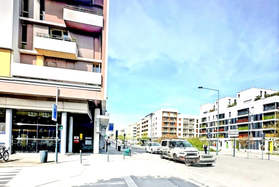 Appartement T4 lumineux de 65 m² à Rennes proche métro et centre-ville 