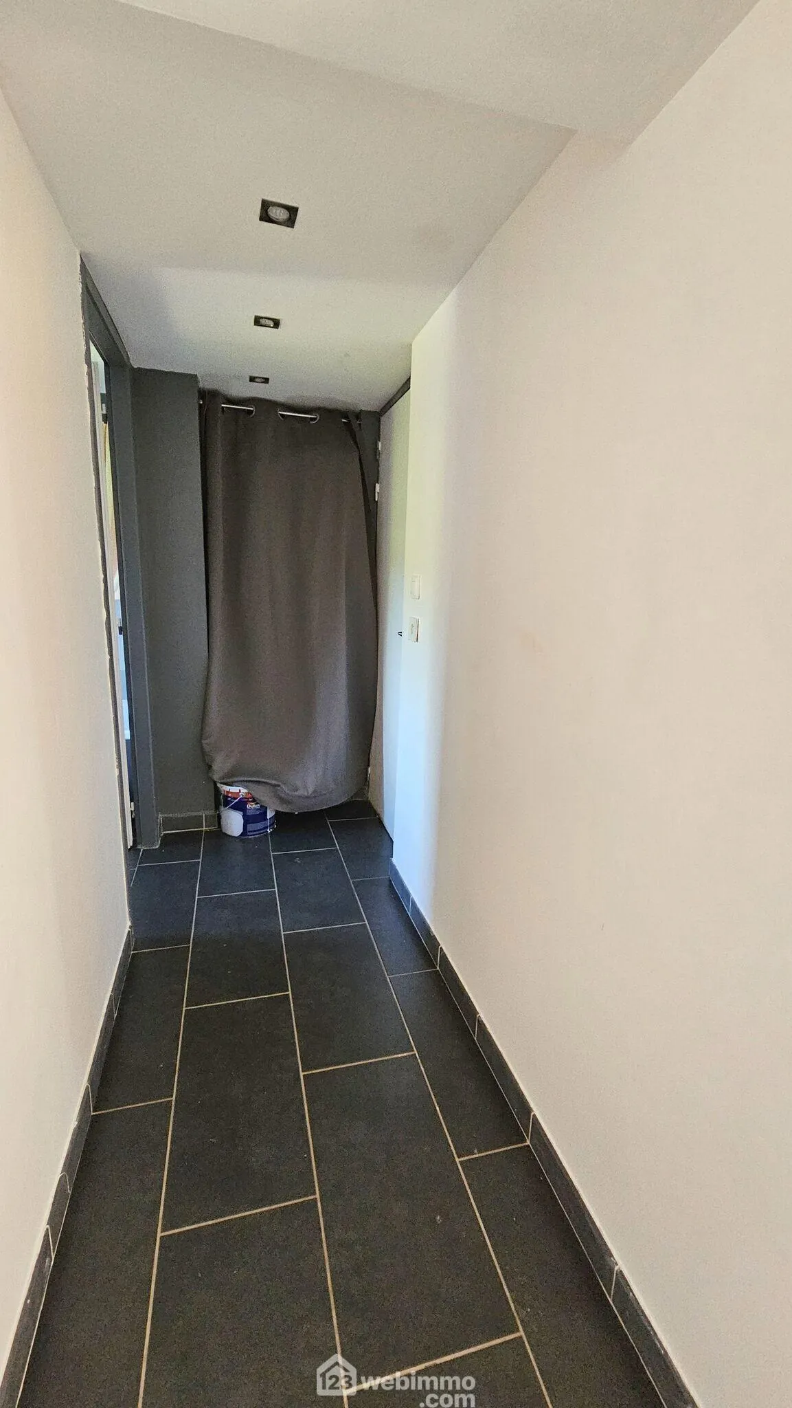 Charmant Duplex T2 de 40 m² en Vente à La Ferté-Alais avec Stationnement 