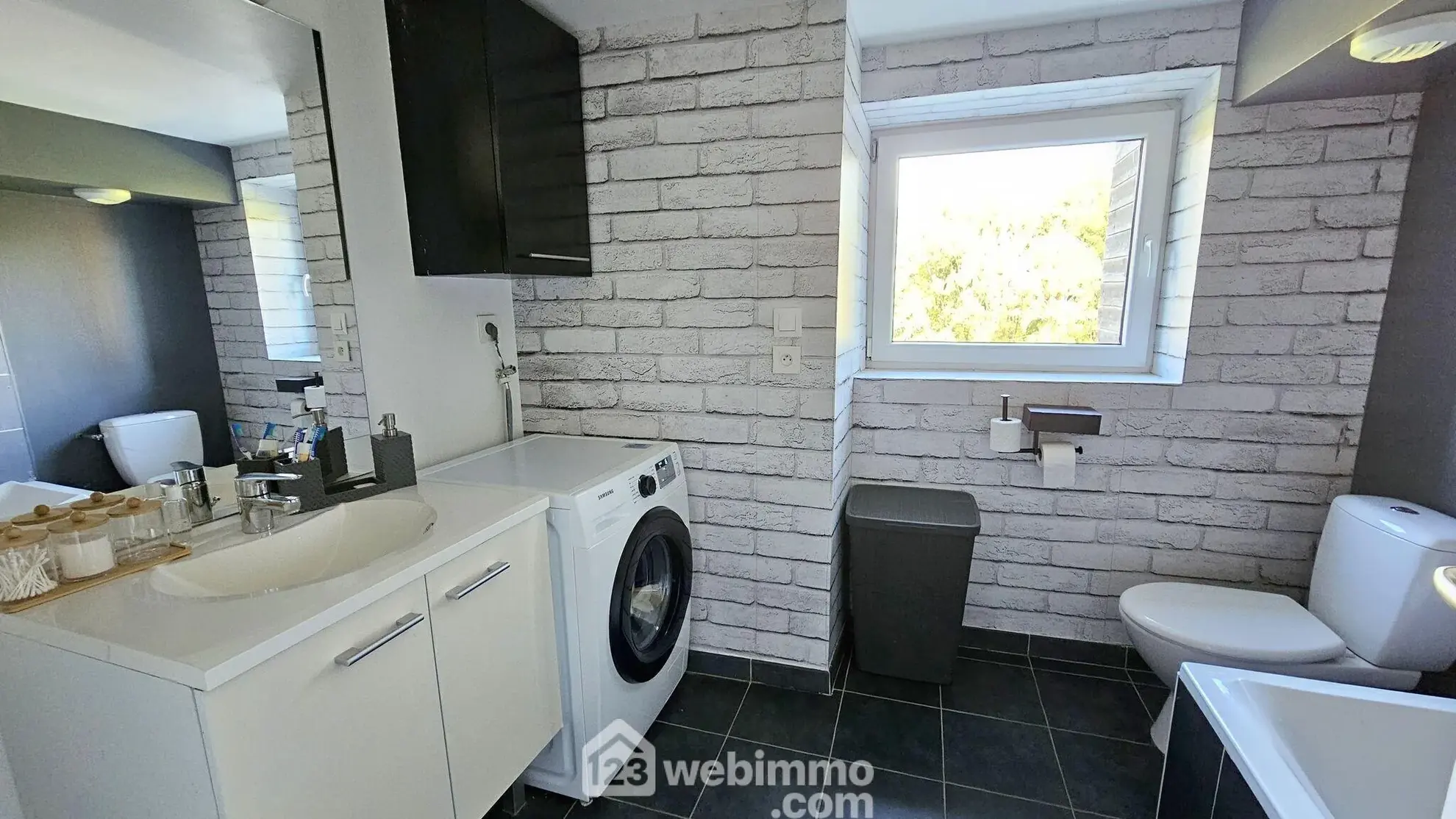 Charmant Duplex T2 de 40 m² en Vente à La Ferté-Alais avec Stationnement 