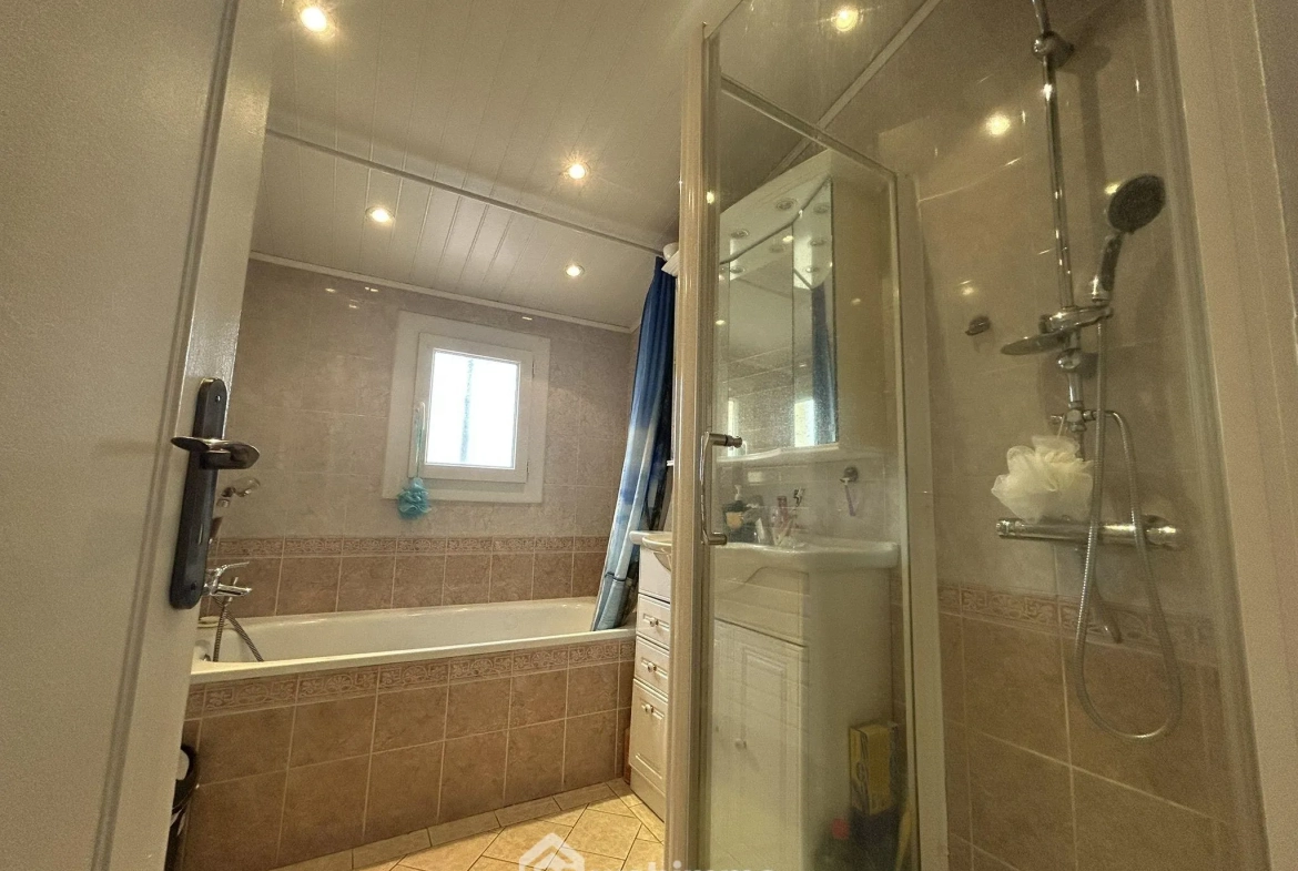 Maison de ville lumineuse à Claira de 117,5 m² avec suite PMR 