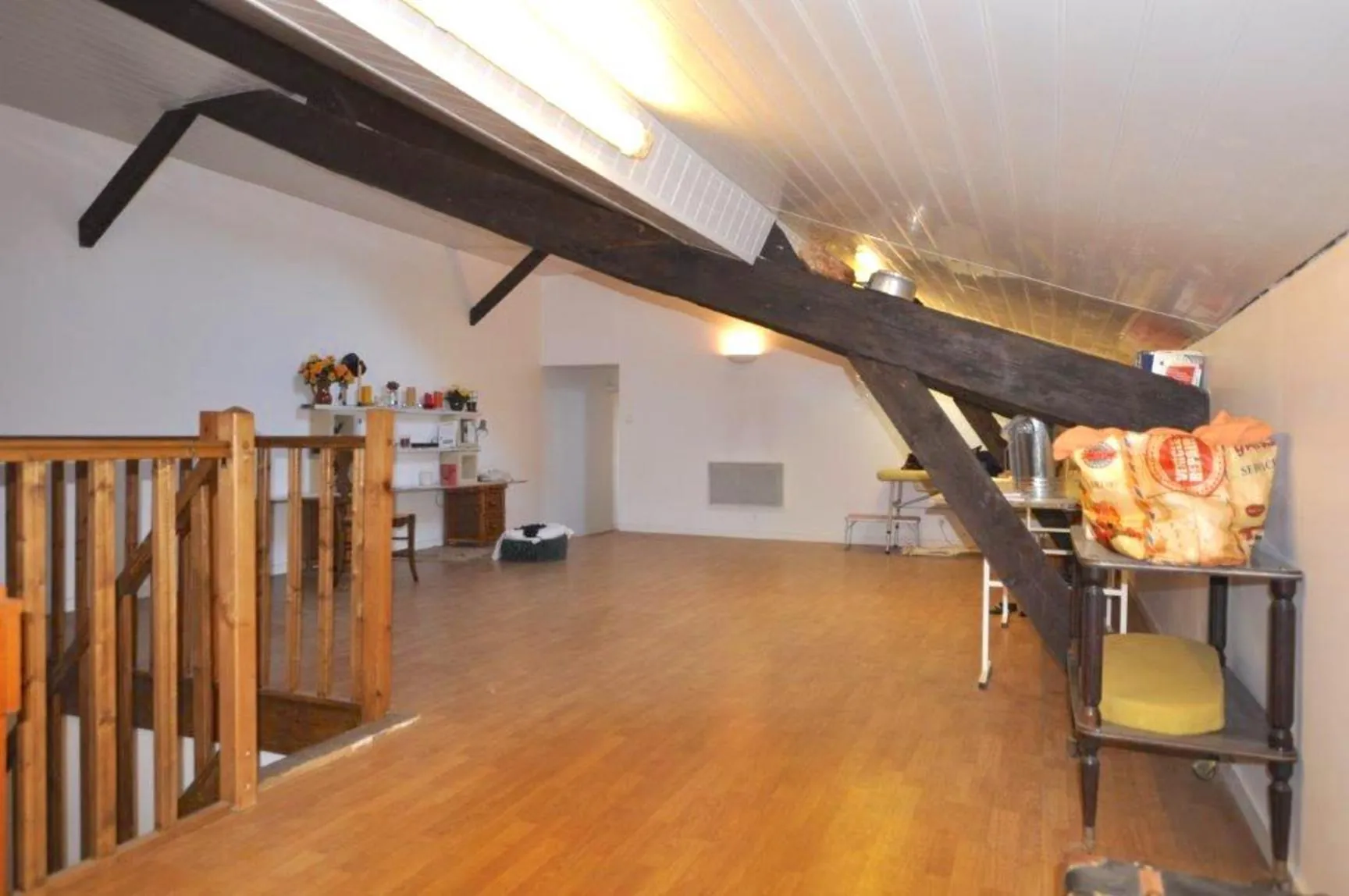 Ensemble immobilier avec jardin et deux chambres à Langoiran 