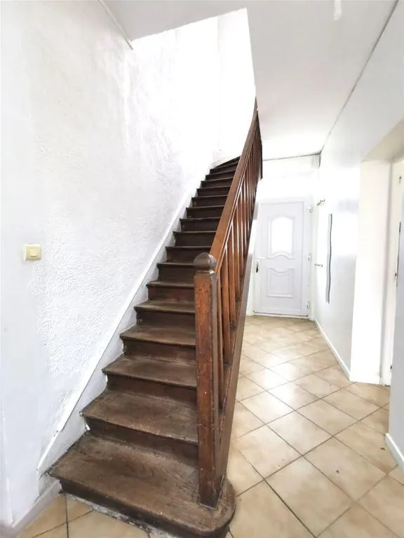 Charmante maison de ville de 123 m² à Cormicy avec garage et cour 