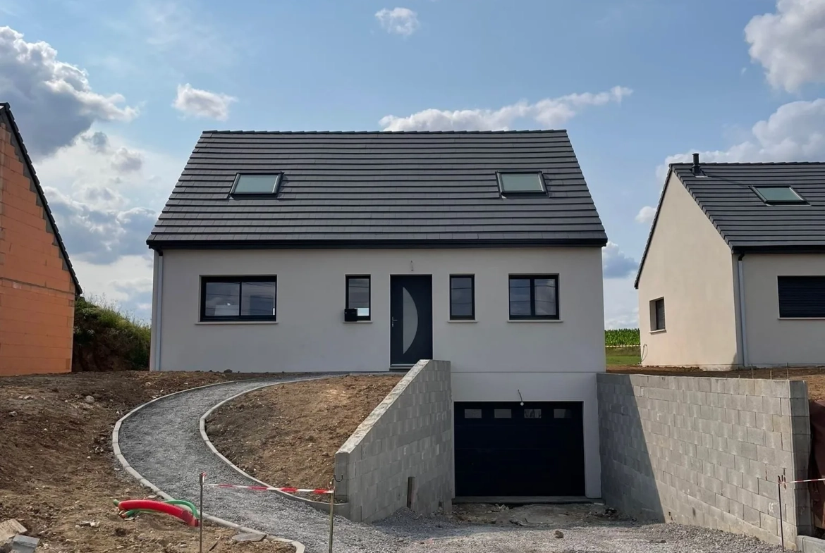 Pavillon neuf à construire à Nampty, surface de 115 m², terrain de 727 m² avec norme RE2020 