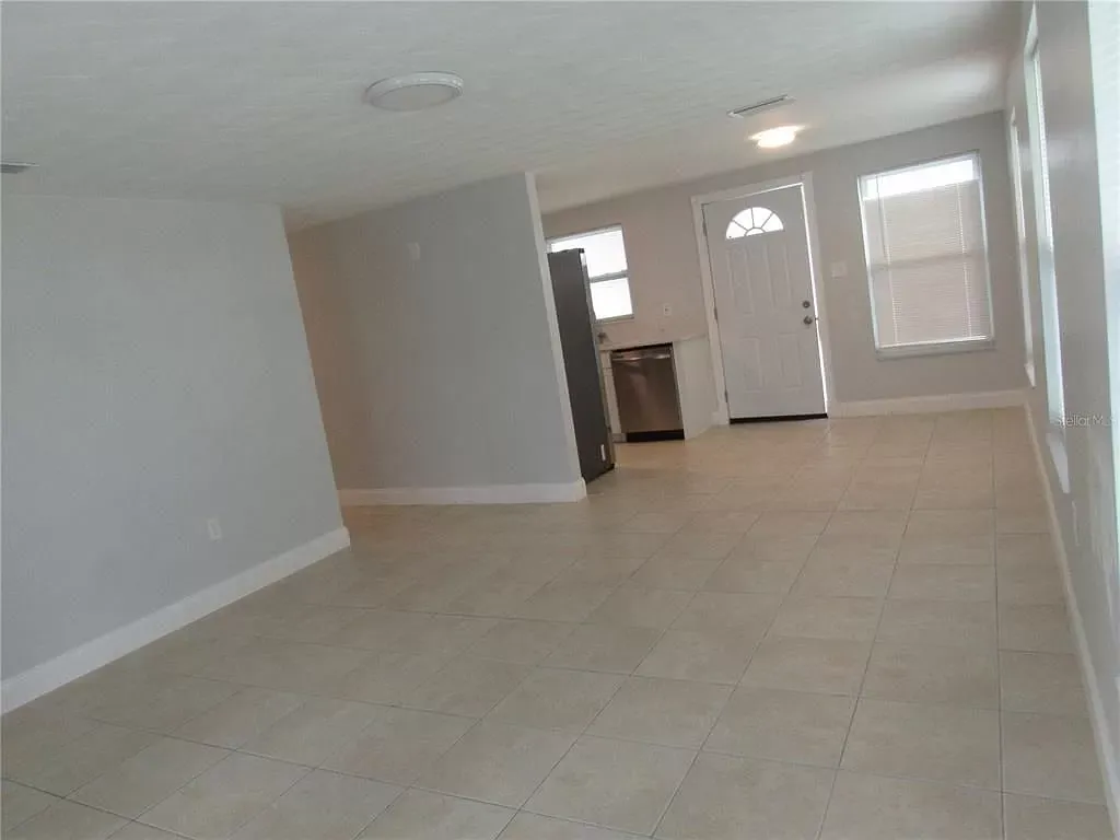Maison à louer à Punta Gorda, Floride – 3 chambres, emplacement idéal, loyer mensuel 2 300 $ 