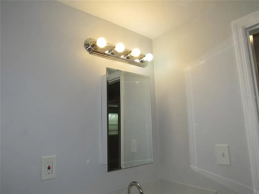 Maison rénovée à louer à Punta Gorda, Floride, 3 chambres, 2 salles de bain, à proximité du centre-ville 
