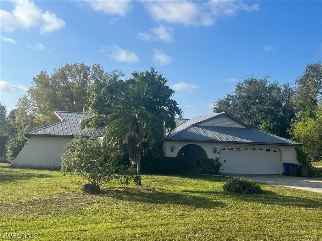 Belle maison à louer à Punta Gorda, Floride – 3 chambres, rénovée, emplacement idéal 