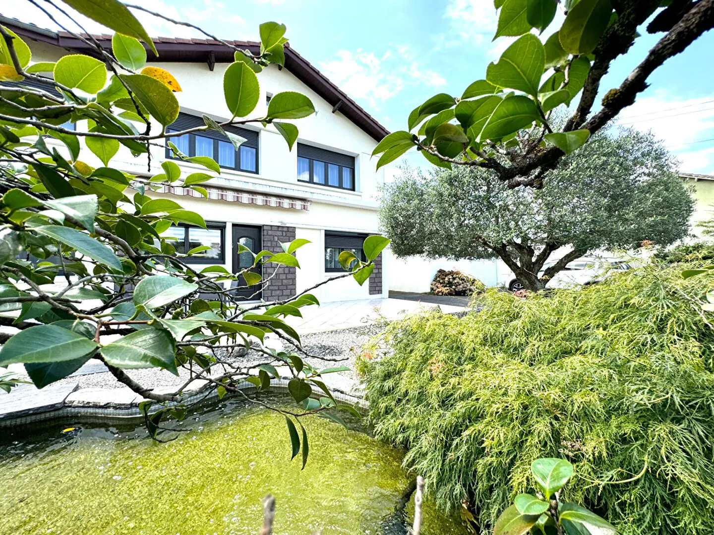 Magnifique maison familiale rénovée de 171 m² avec jardin à Mourenx 