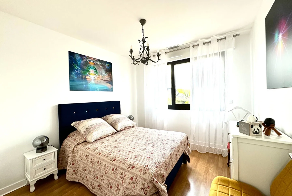 Magnifique maison familiale rénovée de 171 m² avec jardin à Mourenx 