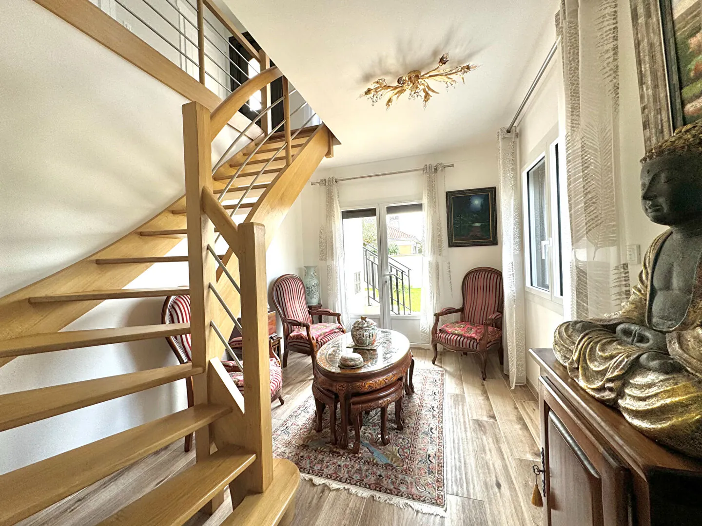 Magnifique maison familiale rénovée de 171 m² avec jardin à Mourenx 