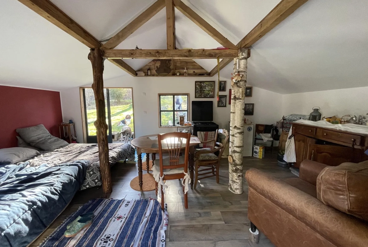 Ensemble de trois étangs avec chalet à Bruyères – Opportunité rare à 88 000 euros 