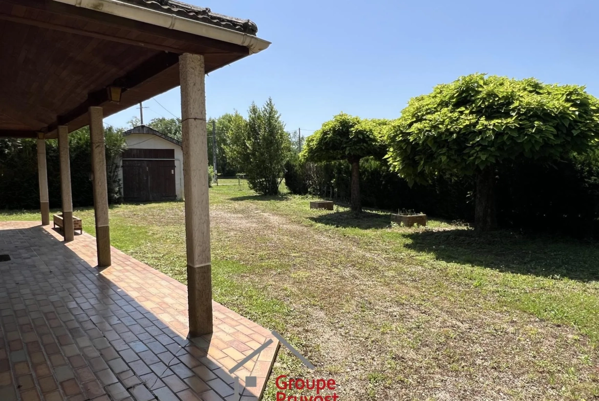 Maison de 140 m² avec grand terrain à Saint Etienne sur Reyssouze 