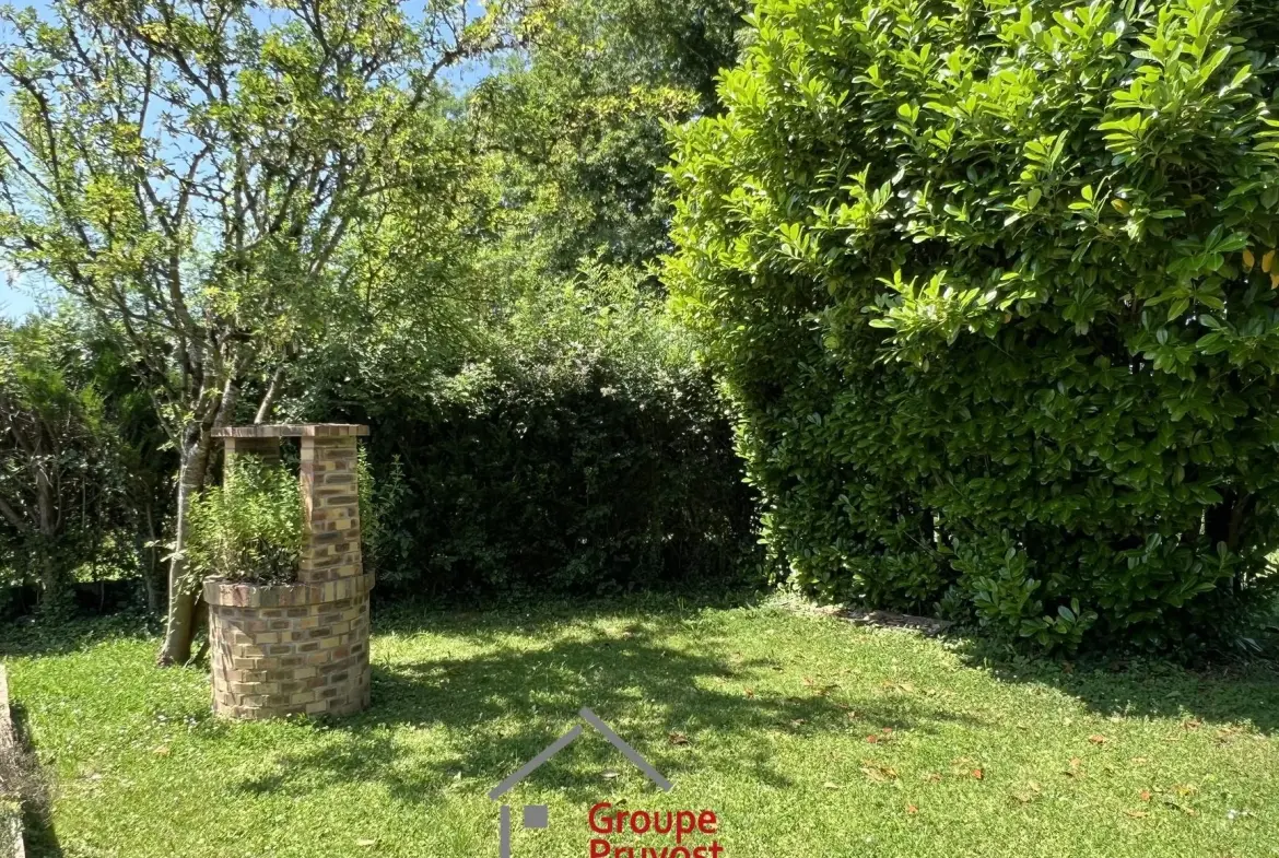 Maison de 140 m² avec grand terrain à Saint Etienne sur Reyssouze 