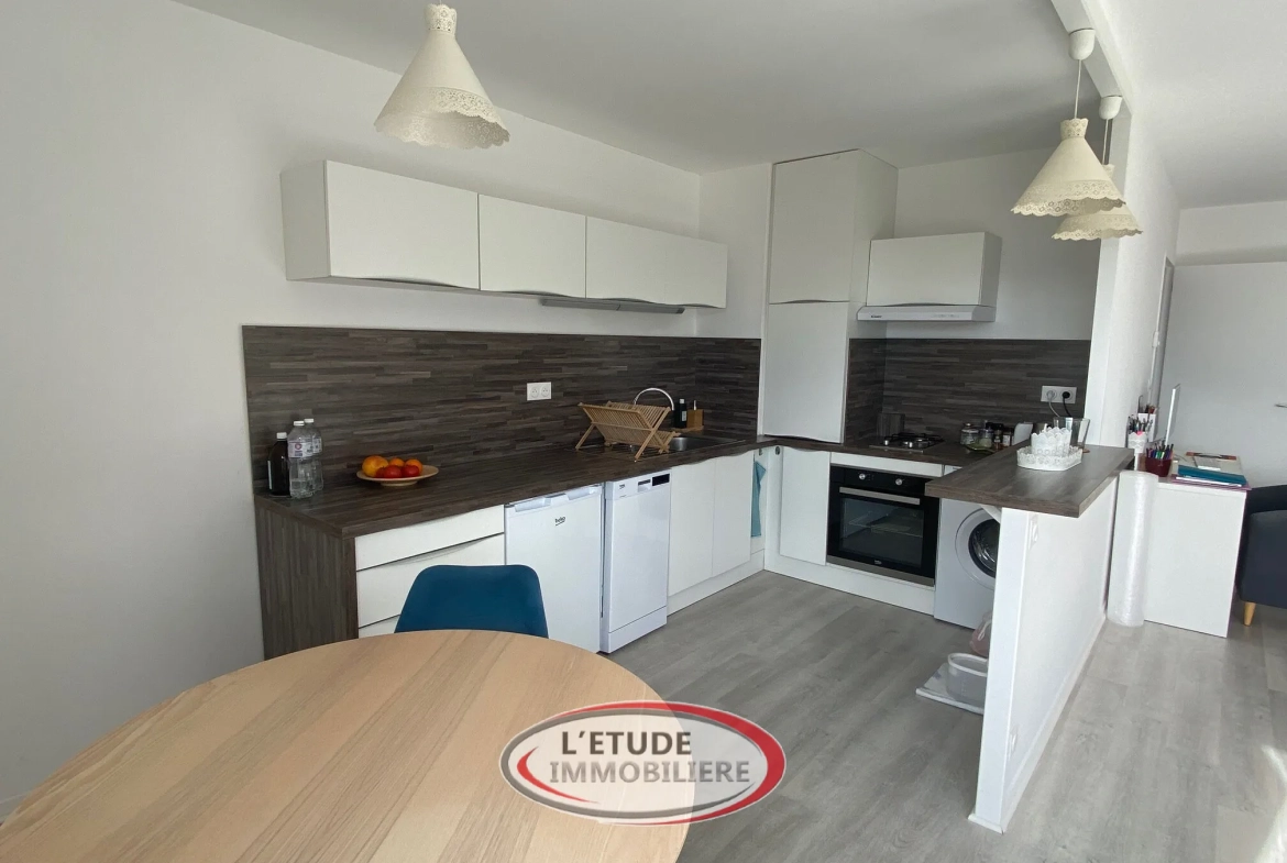 À vendre appartement 3 pièces à Carquefou La Fleuriaye avec loggia et cave 