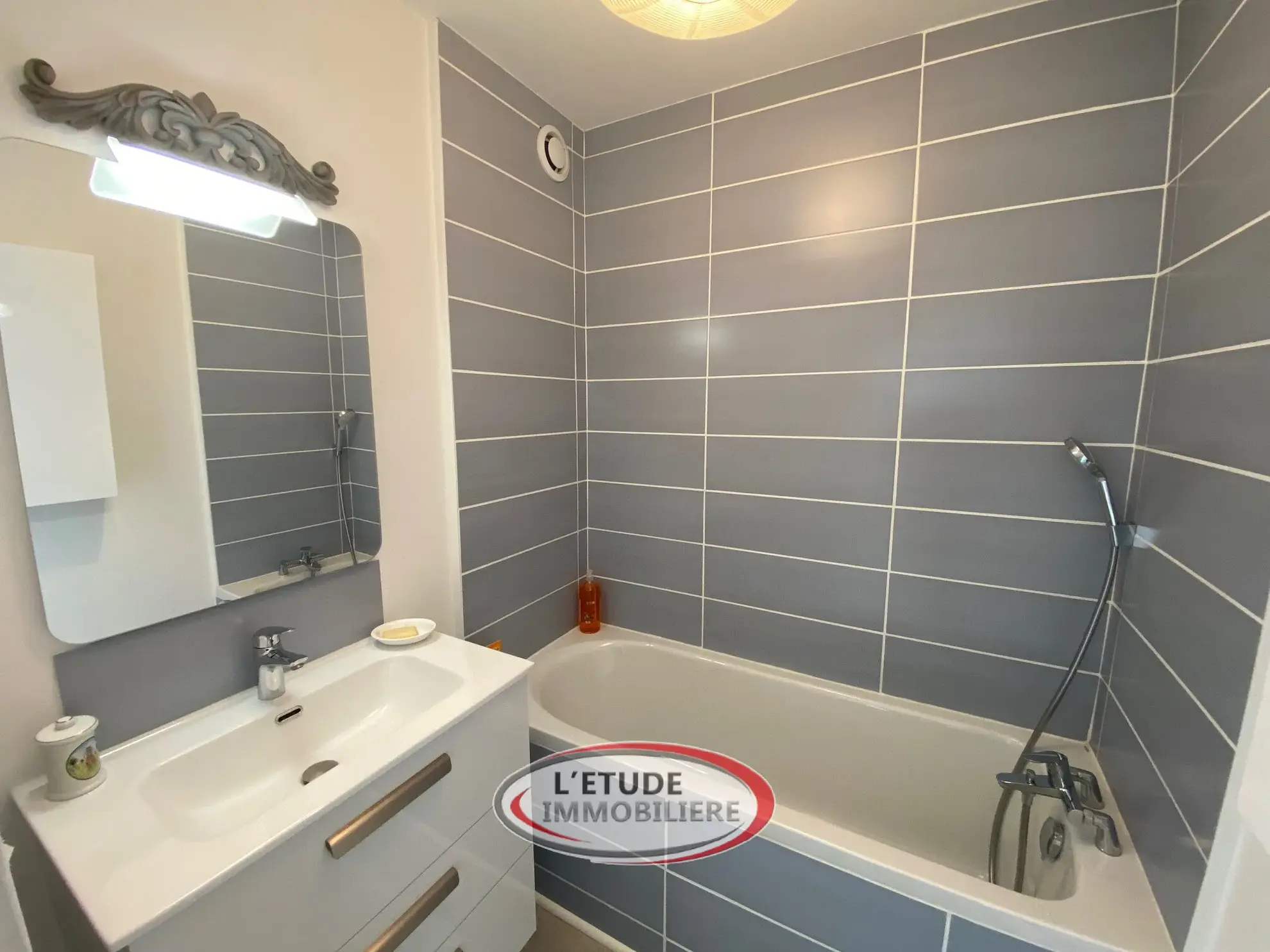 À vendre appartement 3 pièces à Carquefou La Fleuriaye avec loggia et cave 