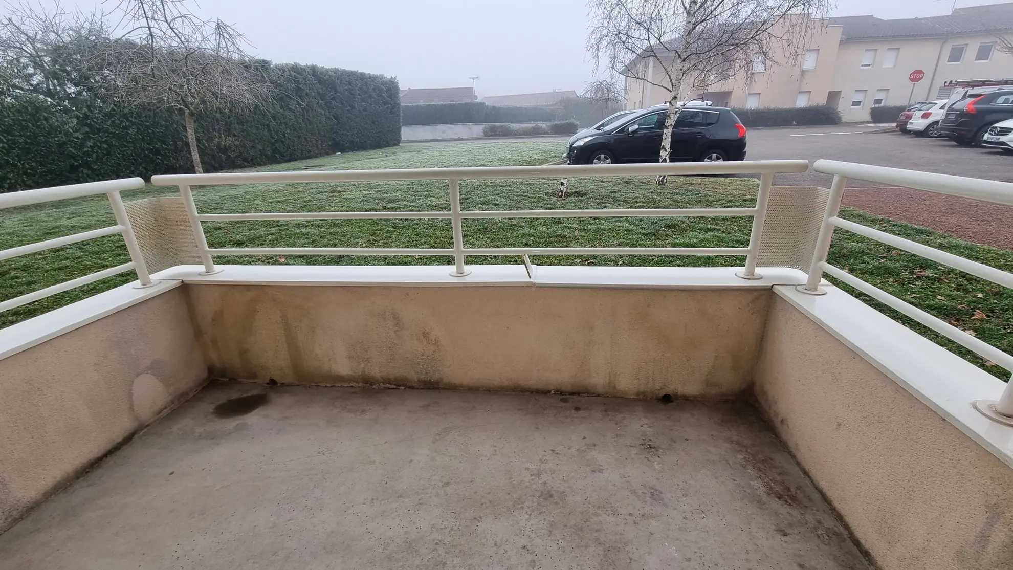 Appartement 2 pièces à Villerest avec terrasse et parking - 40 m² 