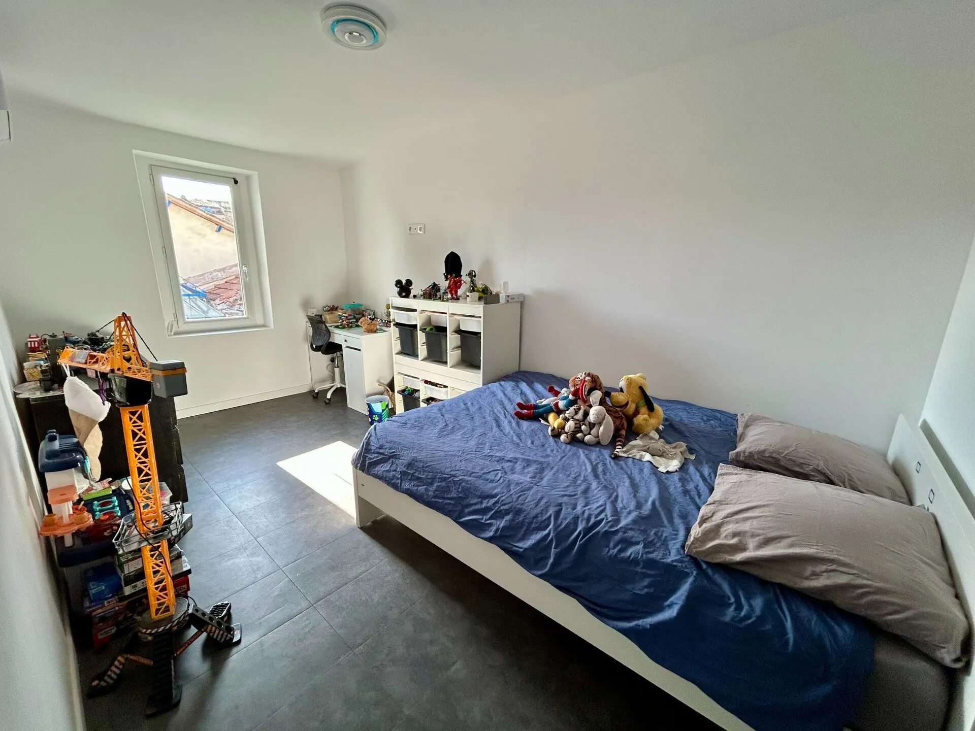 Maison rénovée de 62 m² à Cabrières d'Aigues - Calme et ensoleillée 