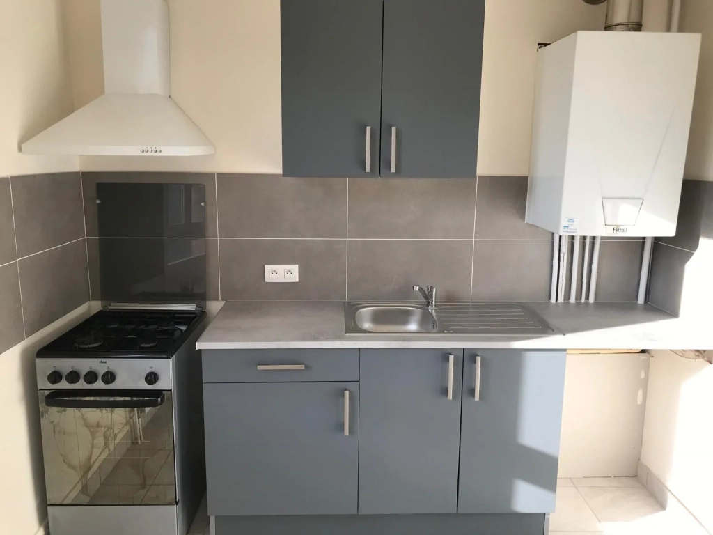 Appartement de 50 m² à Roanne Type 2 avec parking et cave, idéal investissement ou premier achat