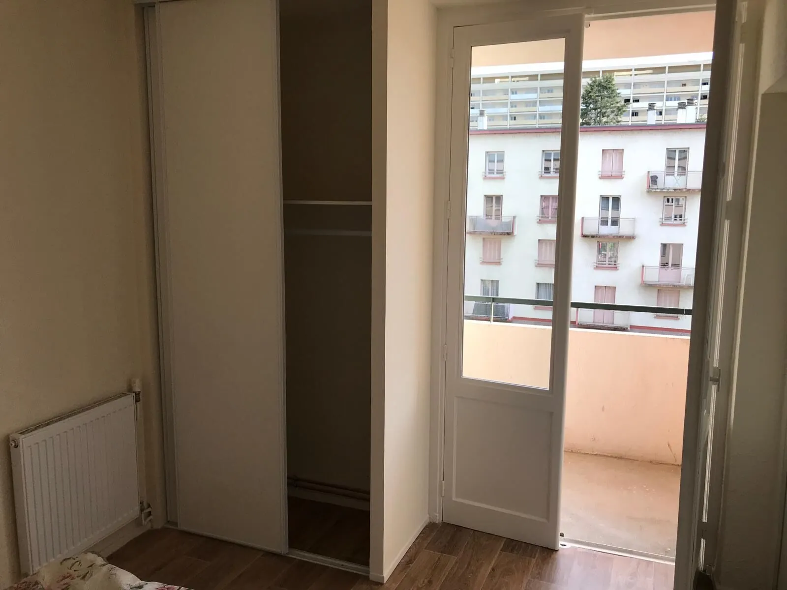 Appartement de 50 m² à Roanne Type 2 avec parking et cave, idéal investissement ou premier achat 