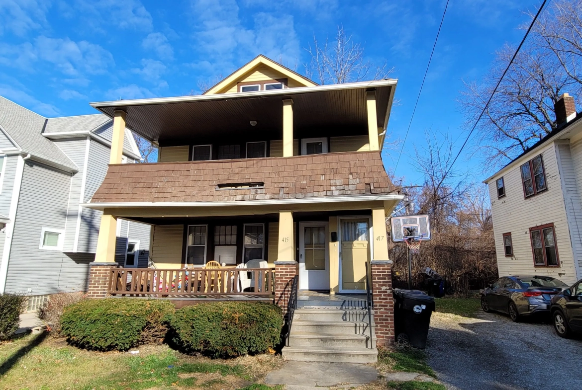 Duplex à vendre à Cleveland, Ohio – Investissement locatif performant dans le quartier de Forest Hills 