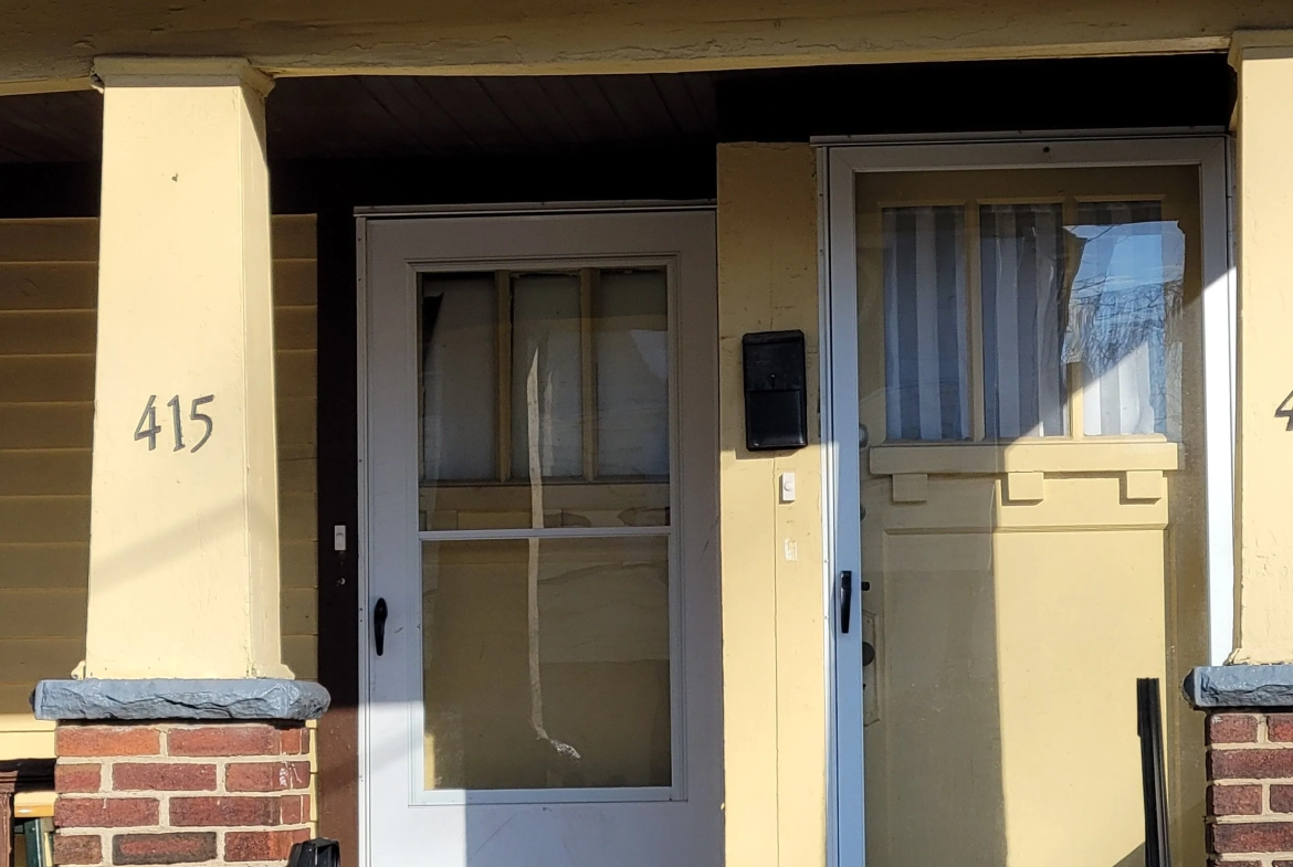 Duplex à vendre à Cleveland, Ohio – Investissement locatif performant dans le quartier de Forest Hills 