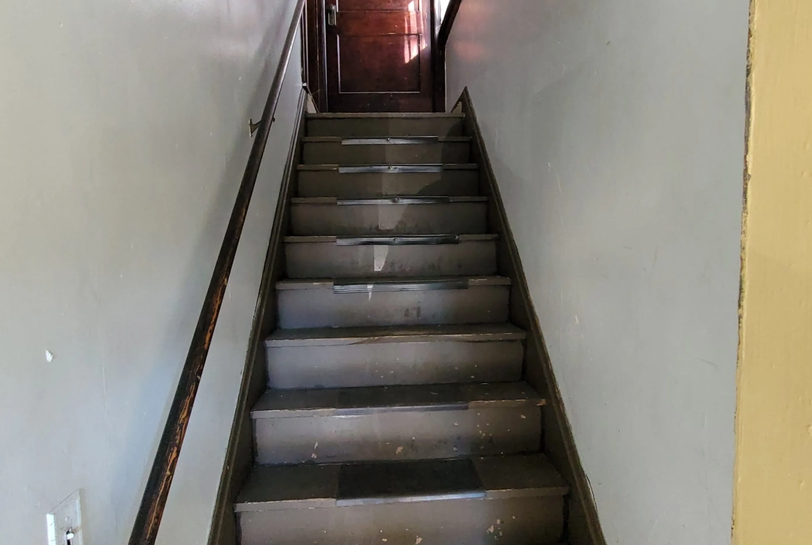 Duplex à vendre à Cleveland, Ohio – Investissement locatif performant dans le quartier de Forest Hills 