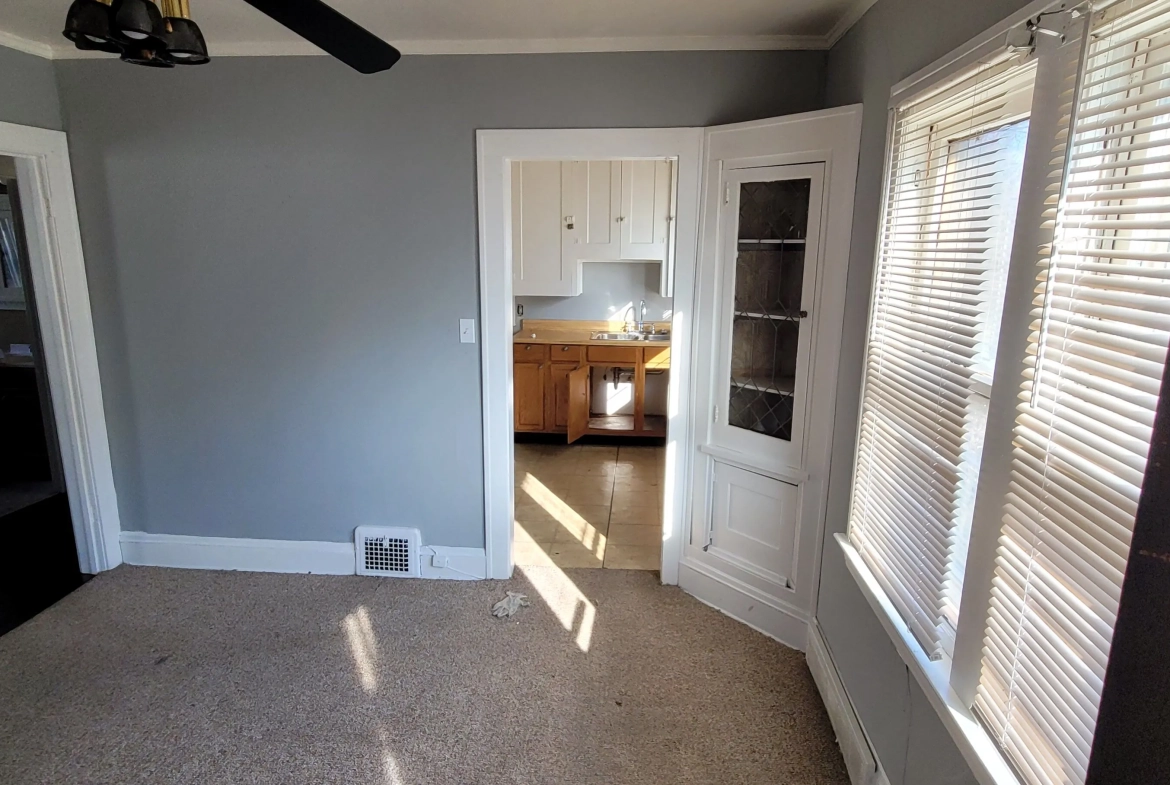 Duplex à vendre à Cleveland, Ohio – Investissement locatif performant dans le quartier de Forest Hills 