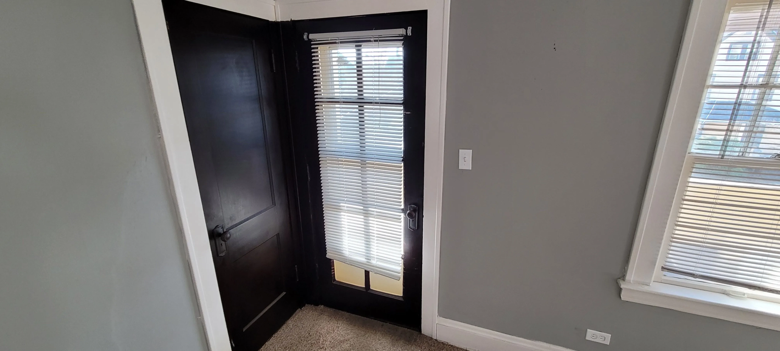 Duplex à vendre à Cleveland, Ohio – Investissement locatif performant dans le quartier de Forest Hills 