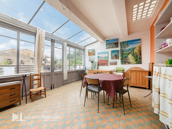 Maison lumineuse à Apt de 240m² avec deux terrasses et vue dégagée
