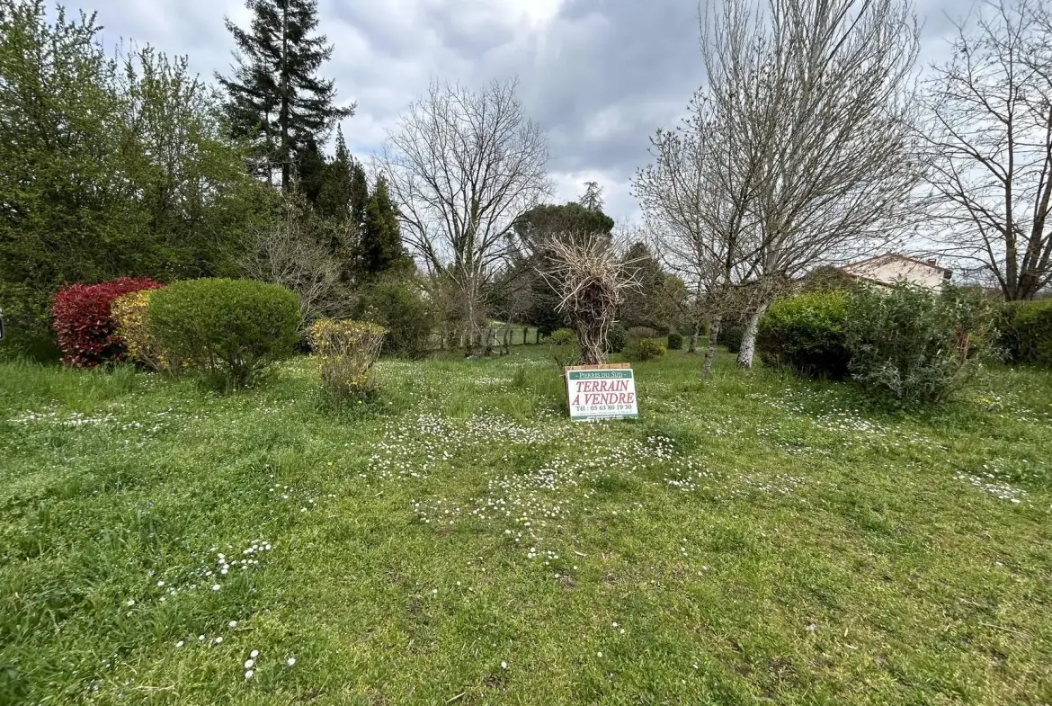 Terrain constructible de 805 m² à Albi dans le quartier de la Maladrerie 