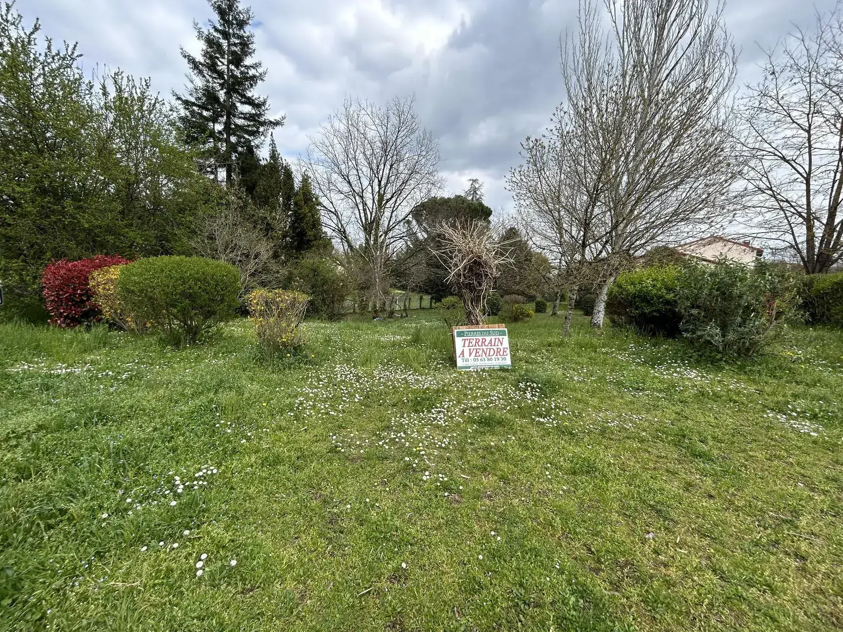 Terrain constructible de 805 m² à Albi dans le quartier de la Maladrerie 