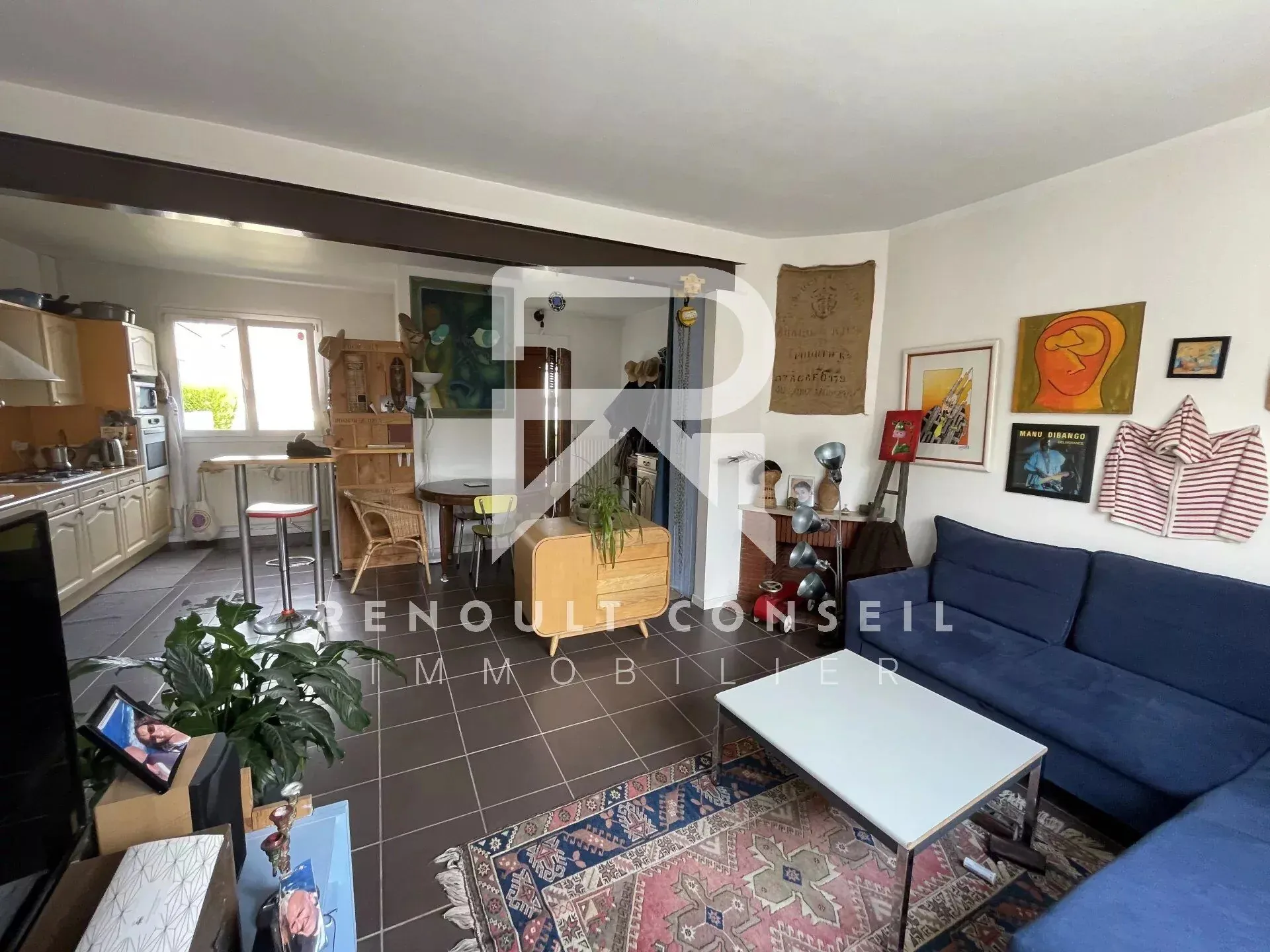 Maison rénovée avec 3 chambres à Sotteville-lès-Rouen - Calme et proximité commerces 