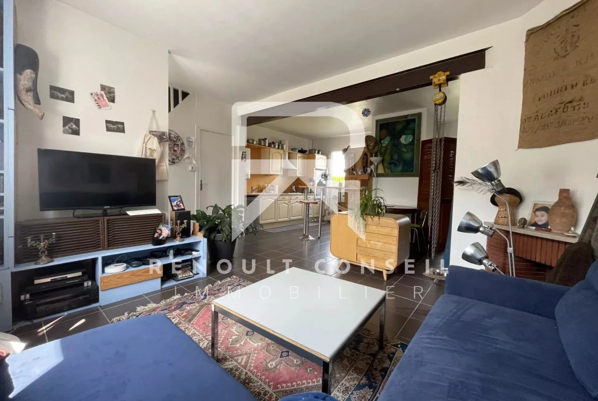 Maison rénovée avec 3 chambres à Sotteville-lès-Rouen - Calme et proximité commerces 