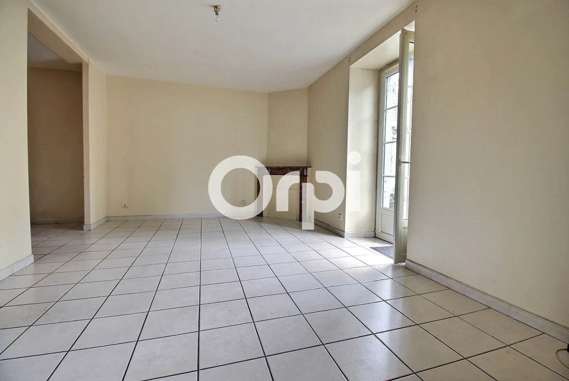 Achat appartement 2 pièces à Pau 37 m² avec balcon et jardin 