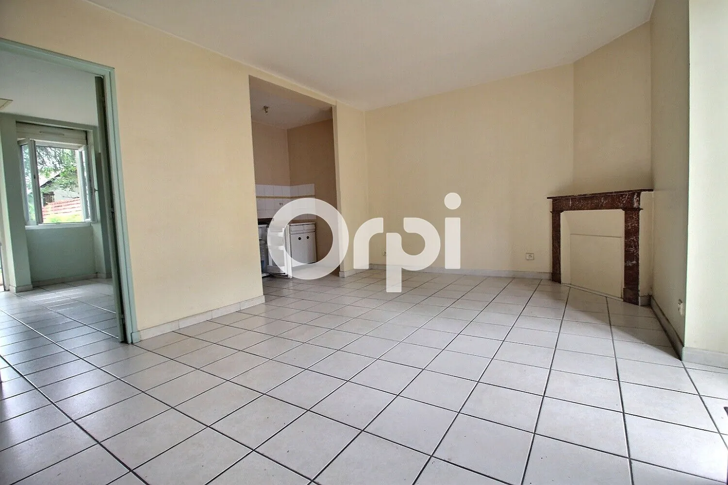 Achat appartement 2 pièces à Pau 37 m² avec balcon et jardin 