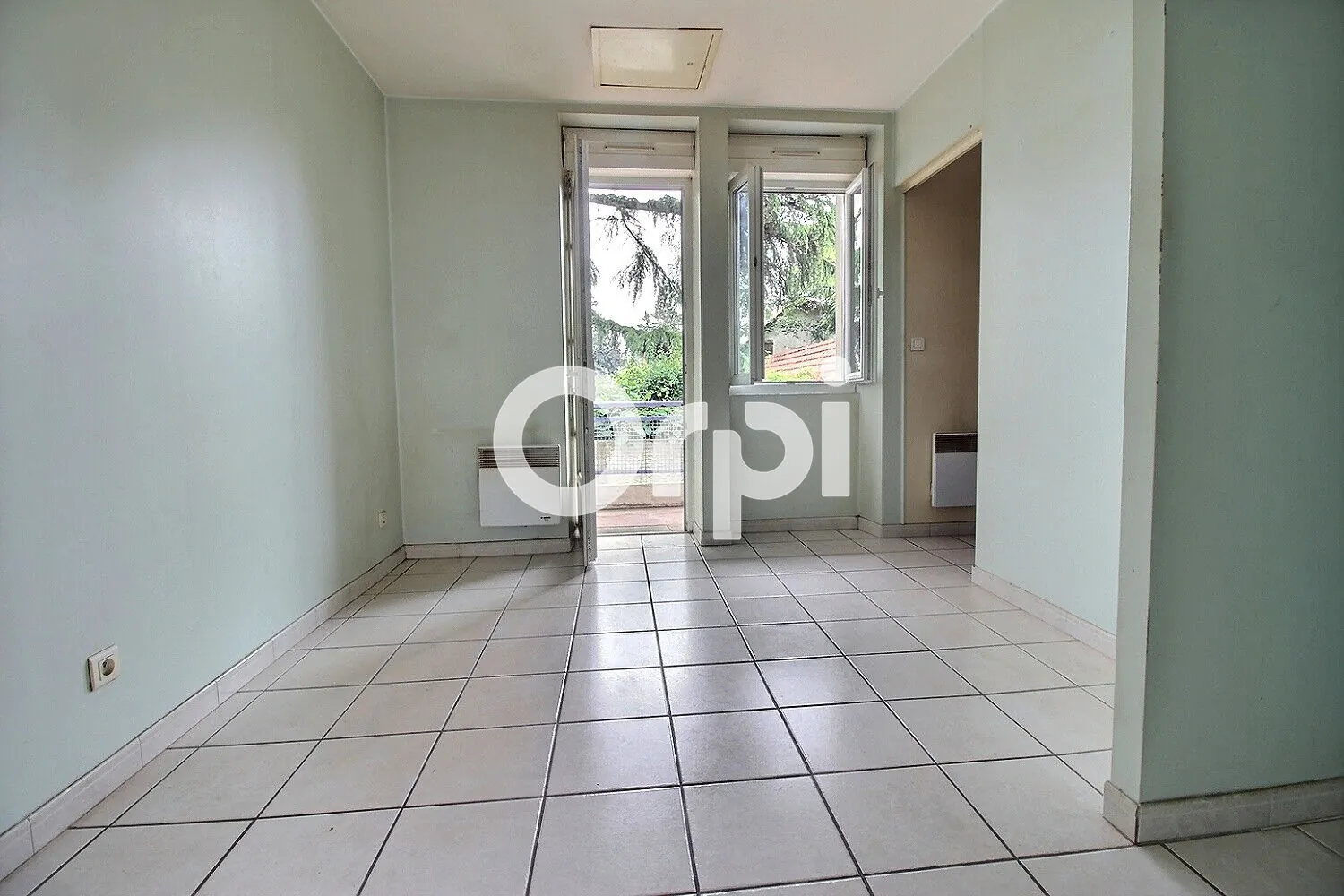 Achat appartement 2 pièces à Pau 37 m² avec balcon et jardin 