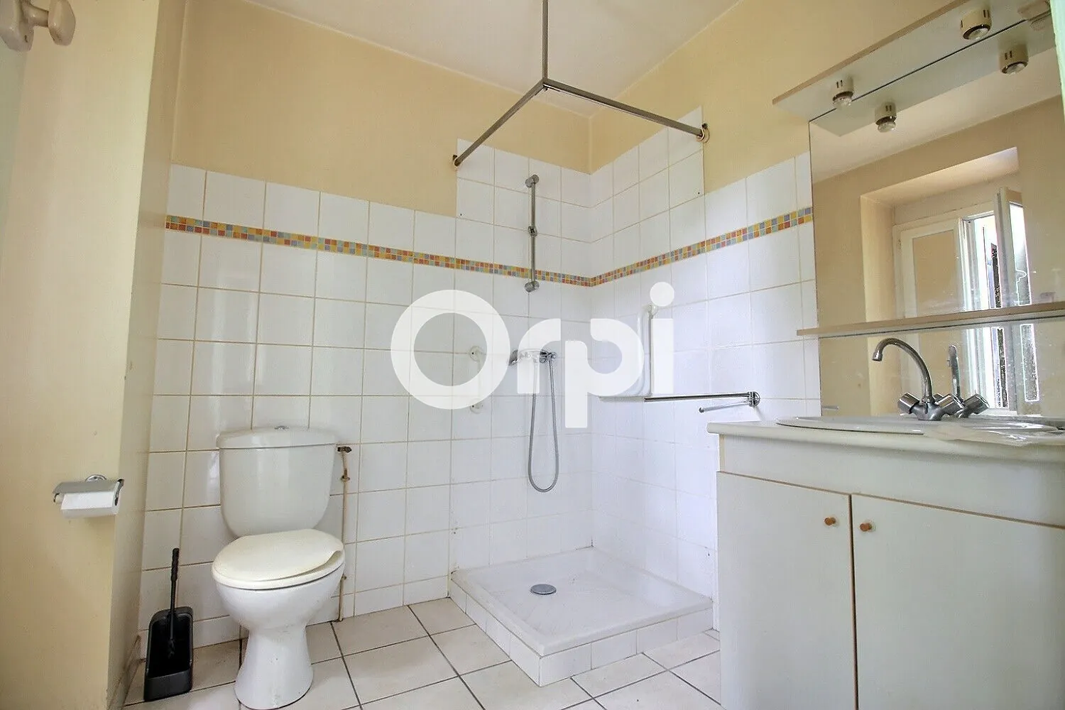 Achat appartement 2 pièces à Pau 37 m² avec balcon et jardin 
