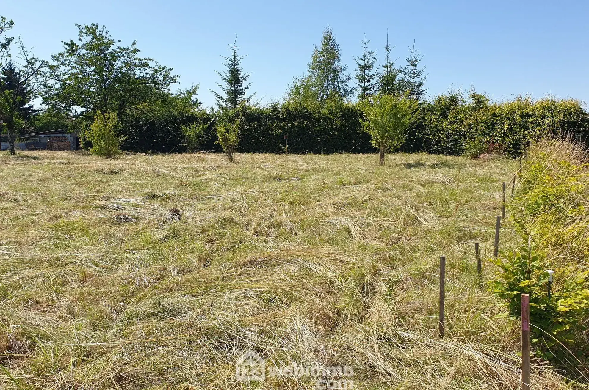 Terrain constructible de 1437 m² à Nixéville-Blercourt, proche Verdun et Bar-le-Duc 