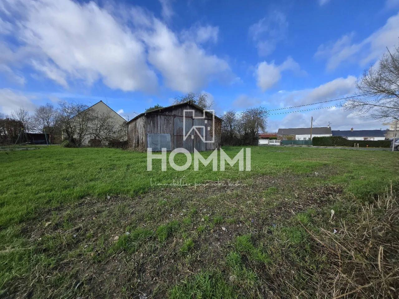 Terrain constructible de 631m² à vendre entre Ligné et Mouzeil, exposition sud 