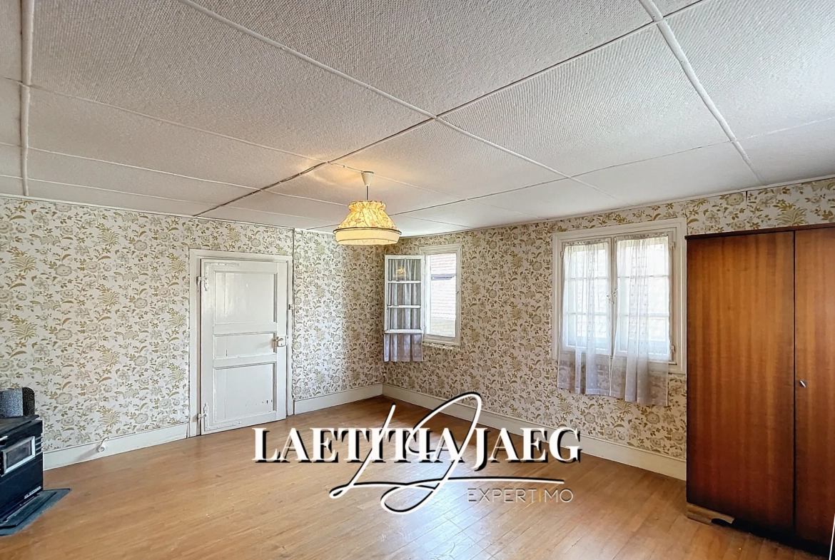 Maison alsacienne à rénover de 196 m² à Boofzheim avec dépendances et terrain supplémentaire 