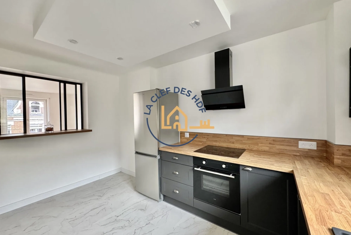Appartement de standing 2 pièces à Arras, parfait état avec cave incluse 