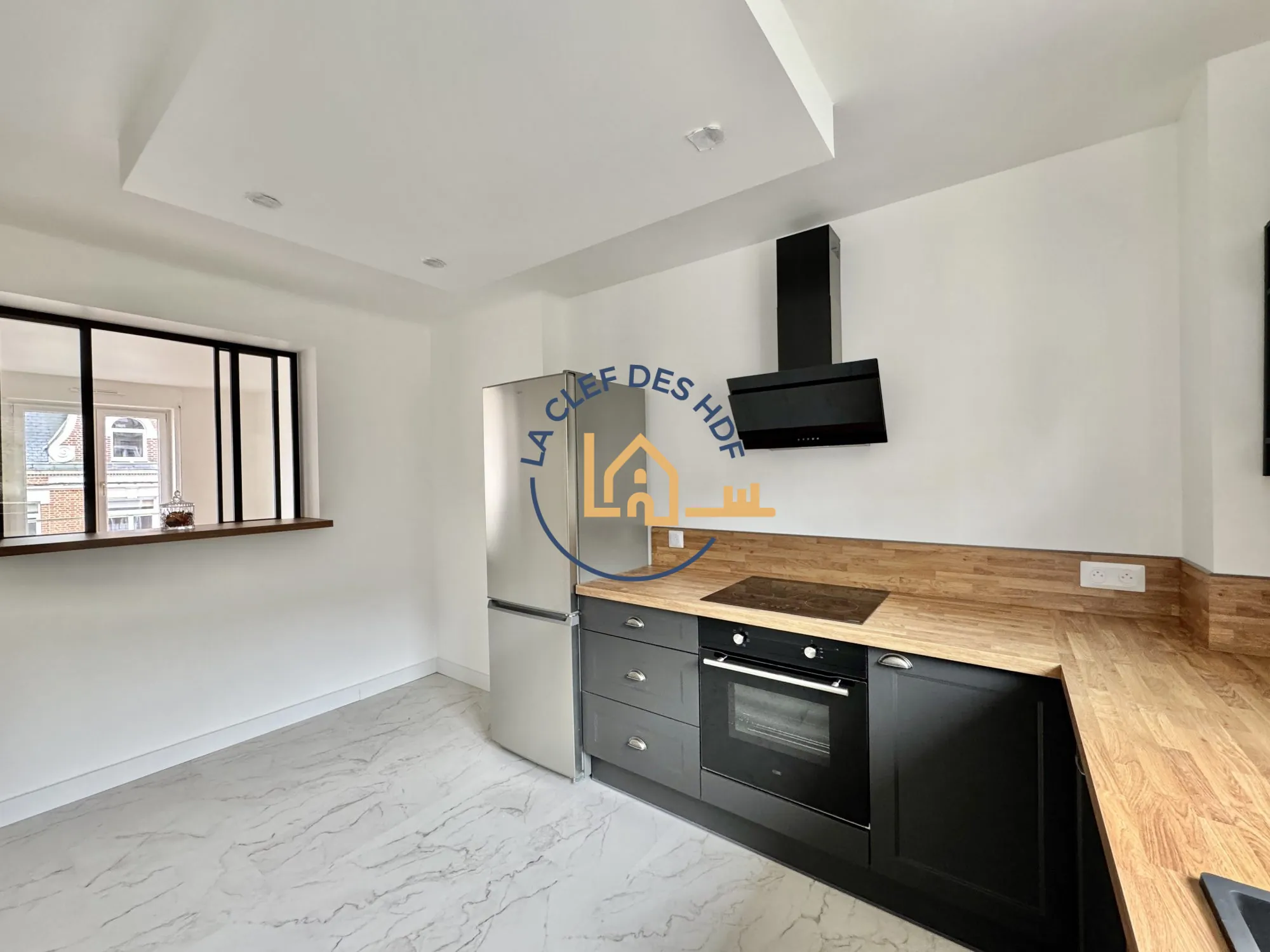 Appartement de standing 2 pièces à Arras, parfait état avec cave incluse 